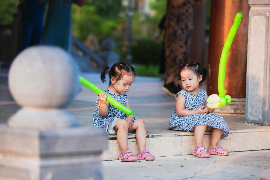 How to Make a Sword From a Balloon