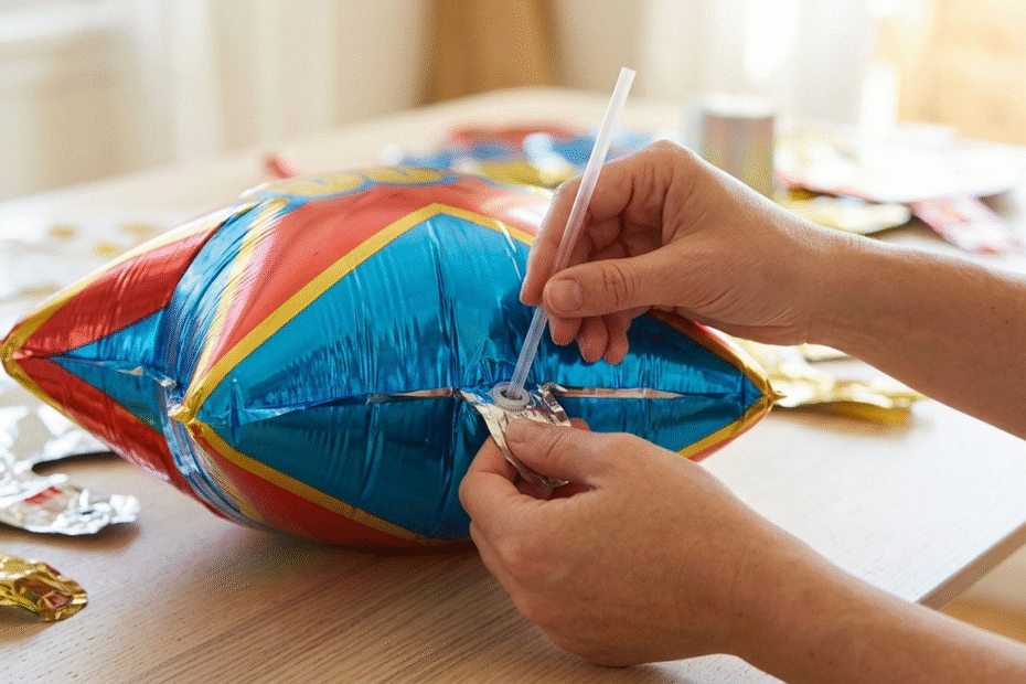 How to Inflate Foil Balloons with Straw