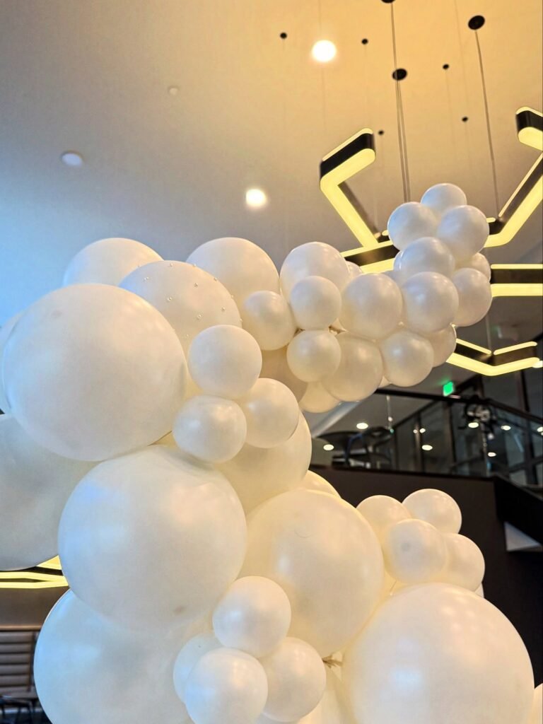 Decoration with Balloons for Wedding
