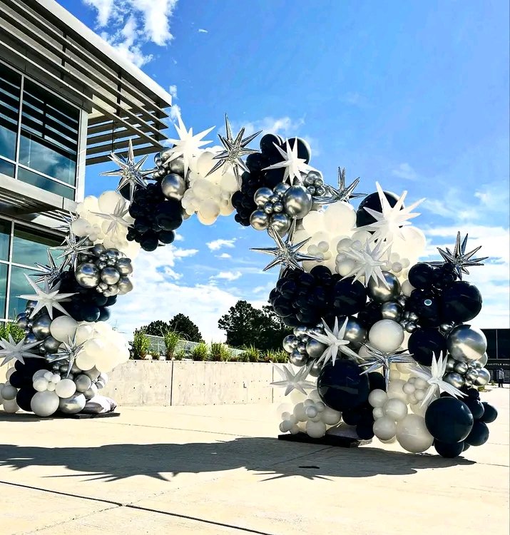 Black and White Wedding Decor