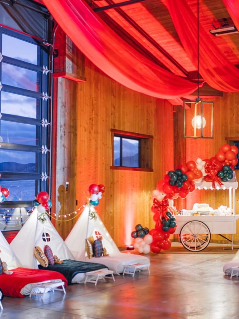 Christmas Balloon Decoration Ideas