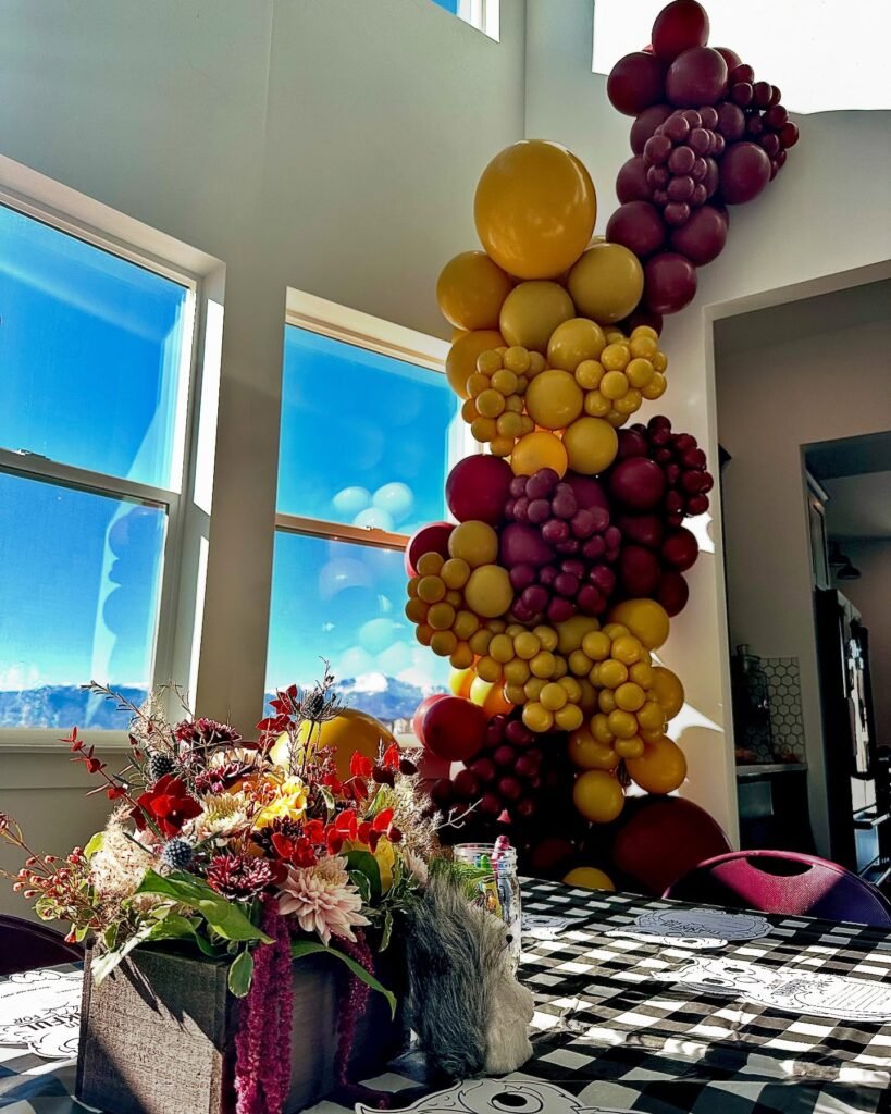 Wedding Anniversary Balloon Decoration Ideas
