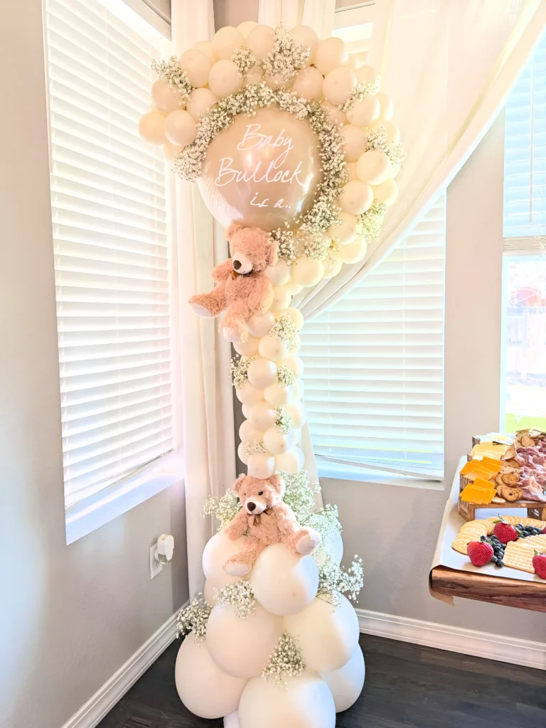 How to Create Balloon Centerpieces