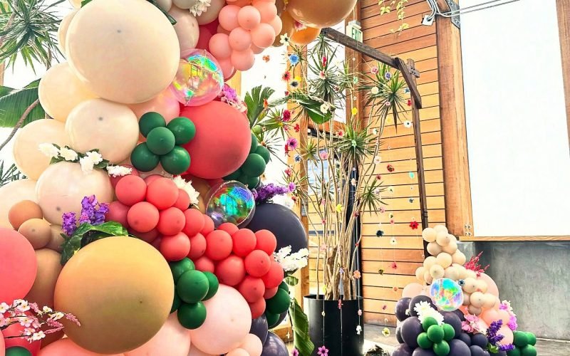 Wedding Anniversary Balloon Decoration Ideas